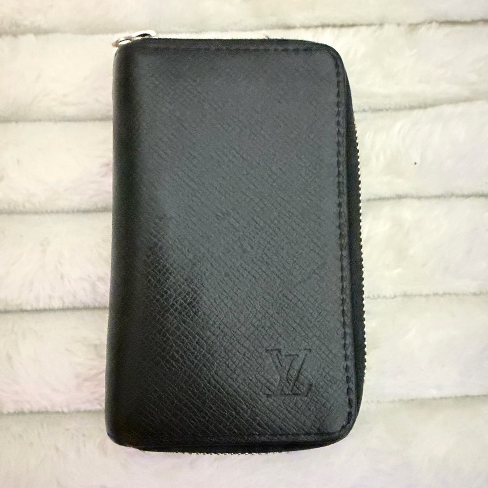 Louis Vuitton Taiga Leather Coin Purse